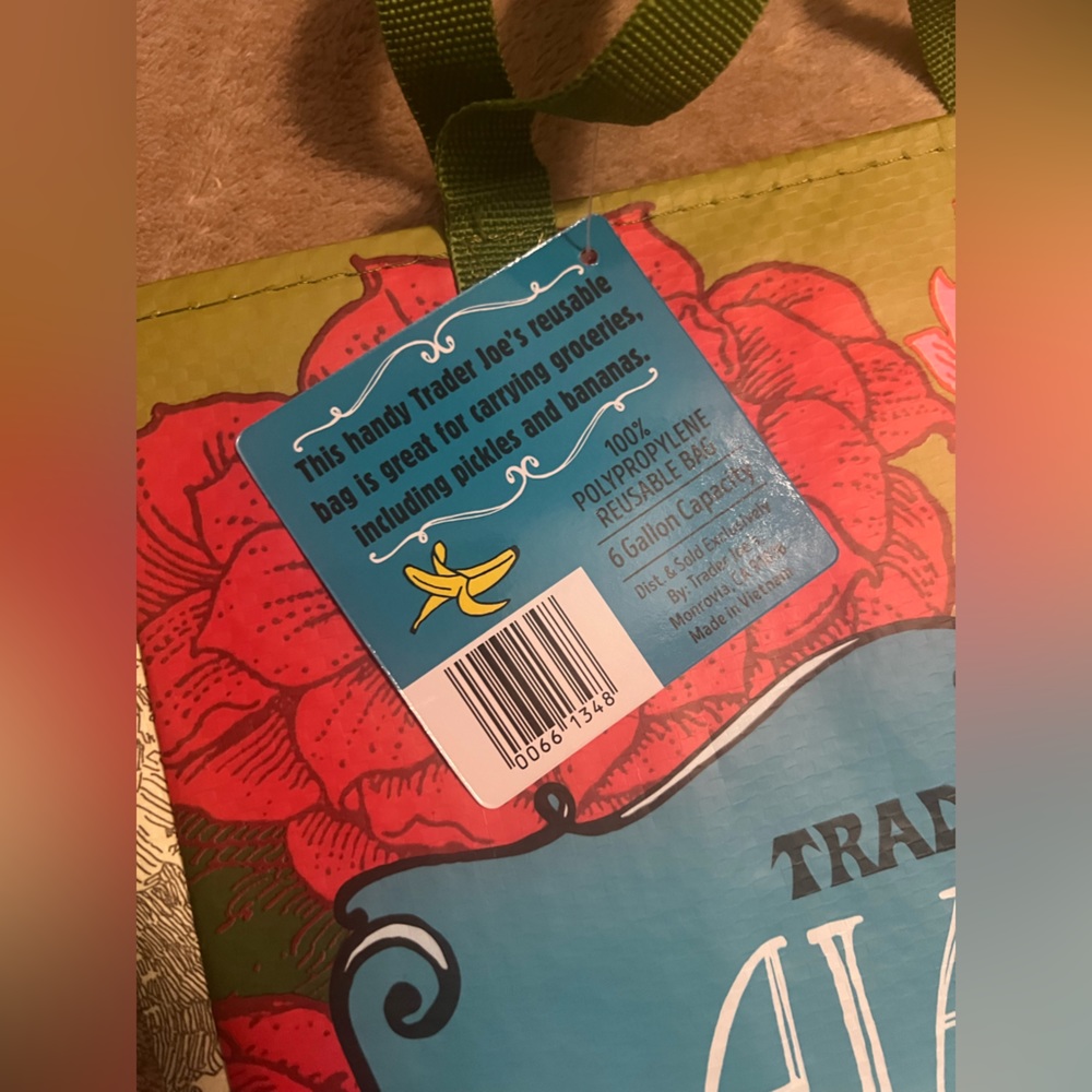 NWT Trader Joe’s 2023 Mystery Bag Alabama Reusable Bag - Picture 3 of 3